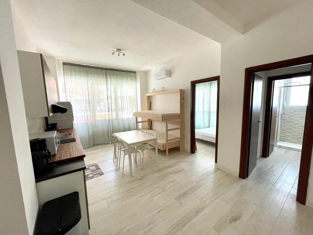 Bilocale Con Posto Auto La Chicca Del Golfo Apartment La Spezia Exterior foto